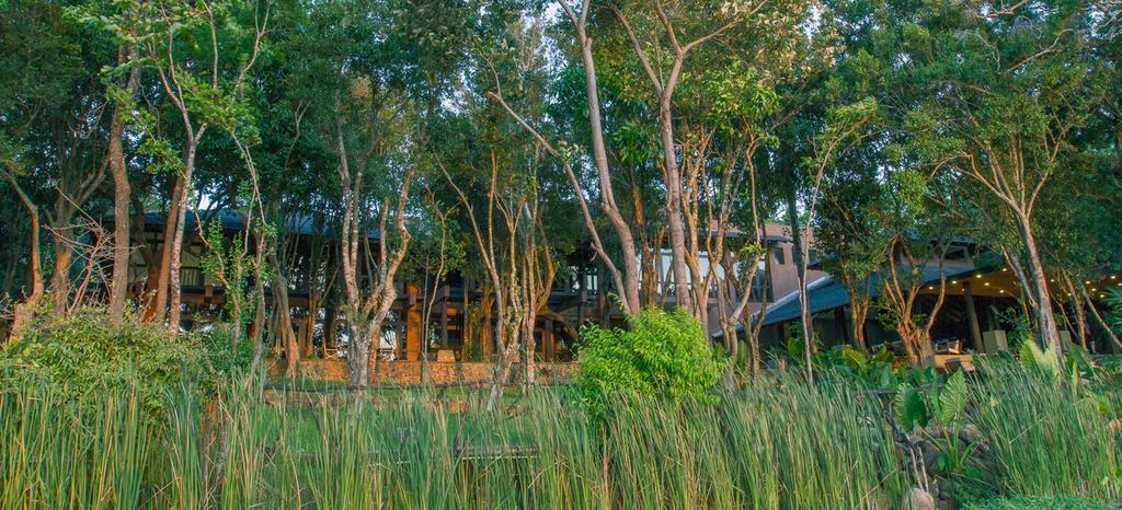 The Deer Park Hotel Гиритале Экстерьер фото